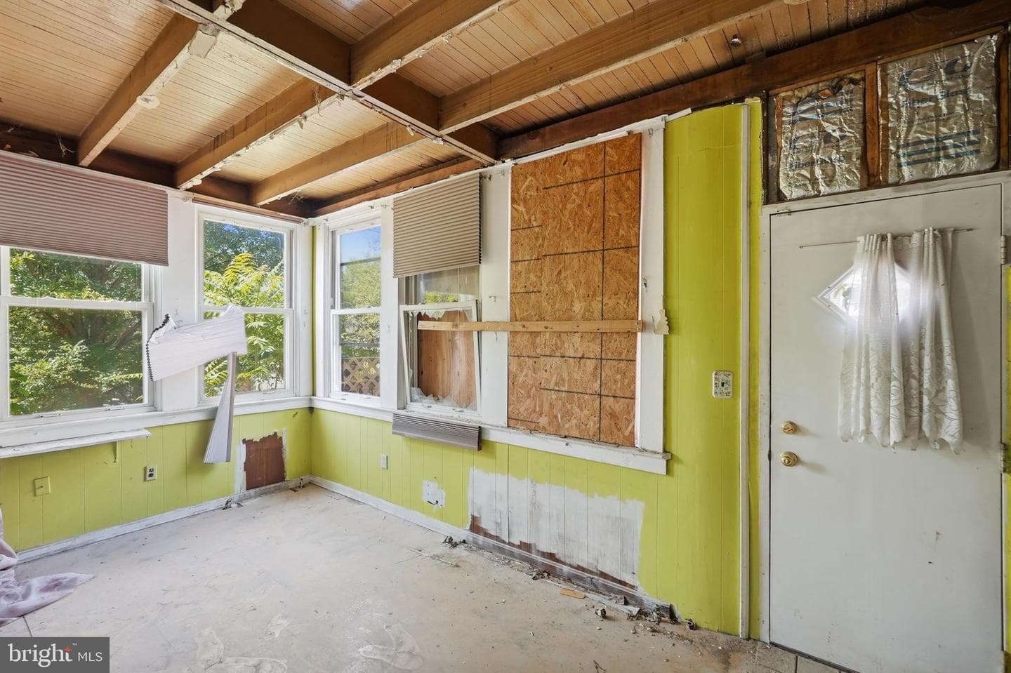 1300 Trinidad Avenue NE photo 6
