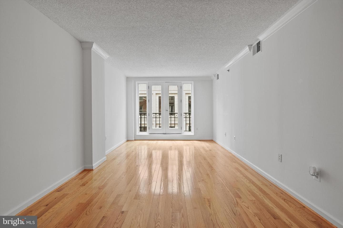 601 Pennsylvania Avenue NW #612 photo 3