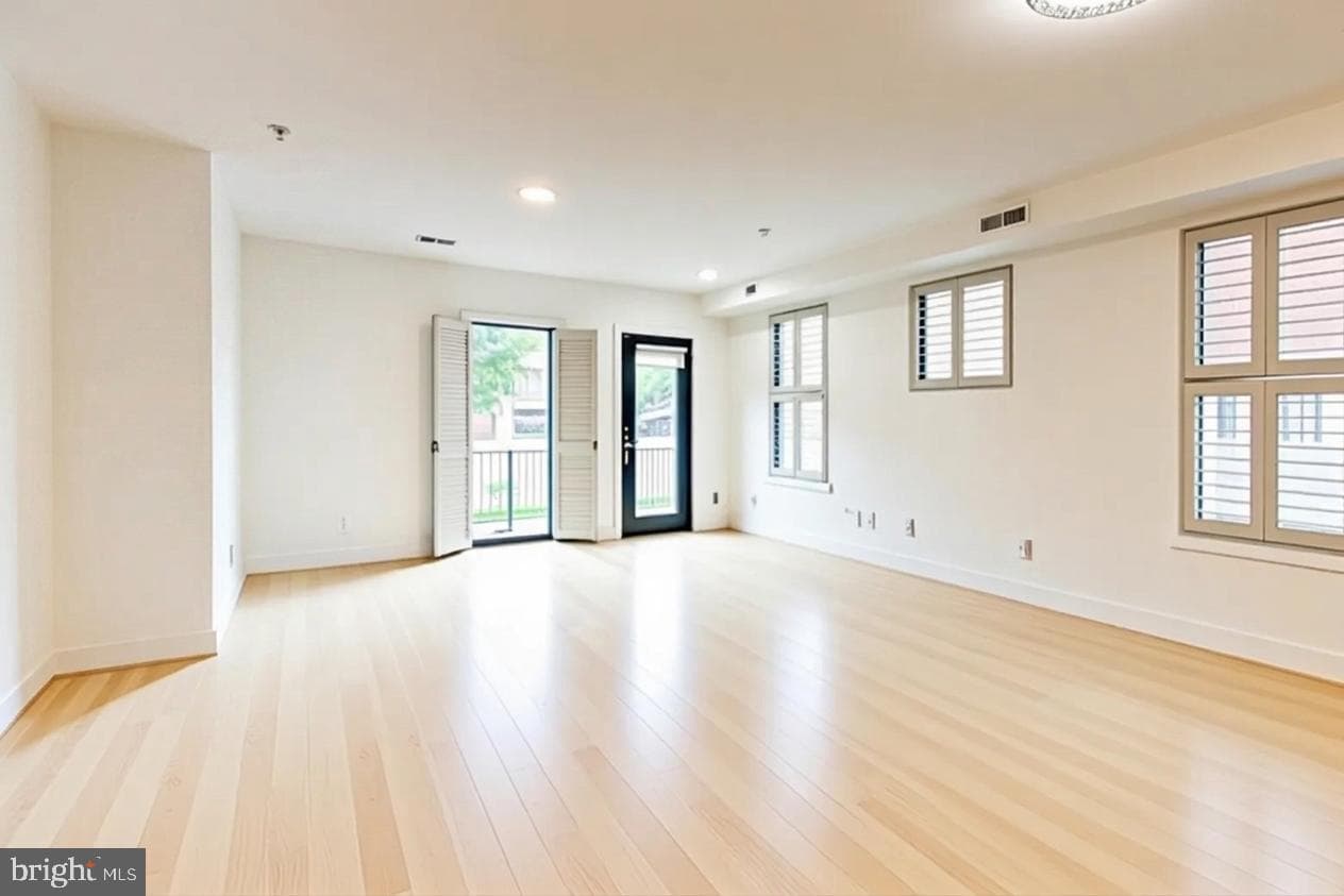 310 V Street NE #1 photo 3