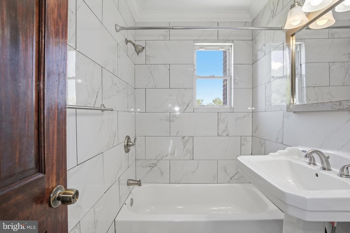624 Jefferson Street NE photo 24
