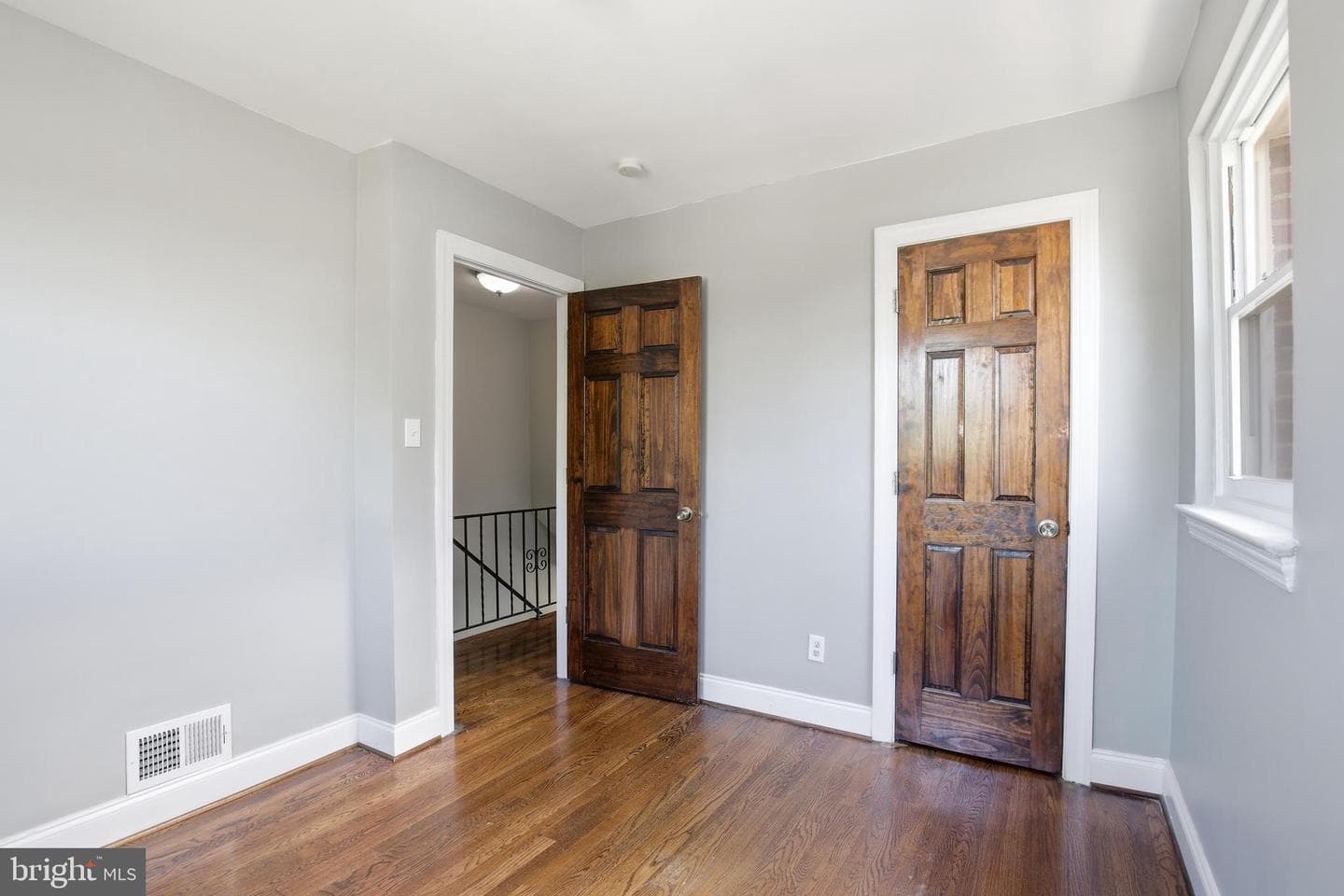 624 Jefferson Street NE photo 28