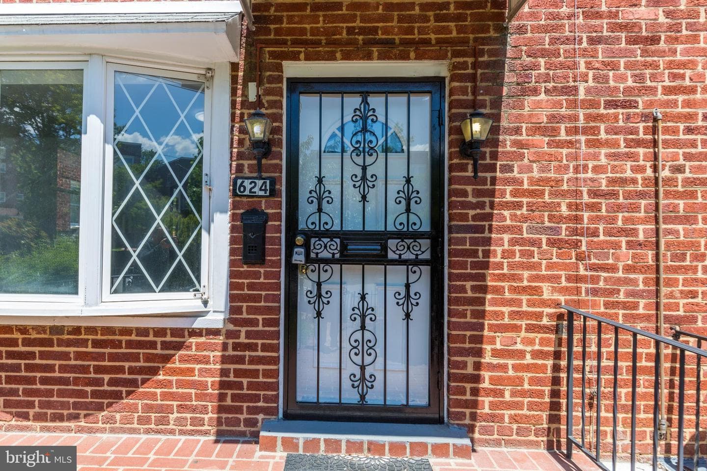 624 Jefferson Street NE photo 5