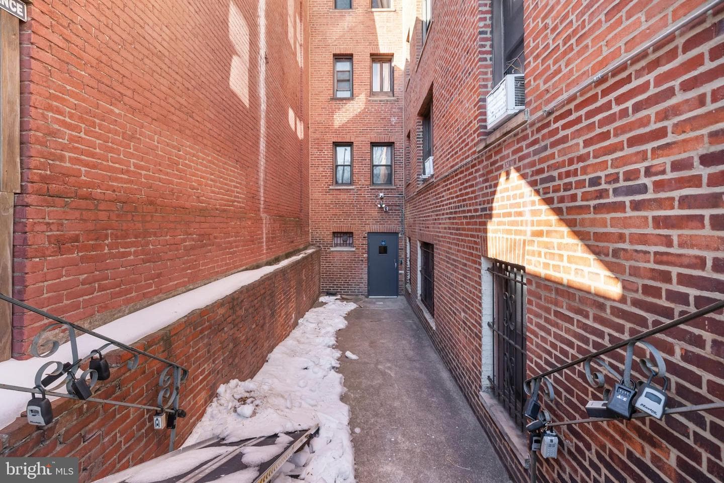 1915 16th Street NW #501 photo 27