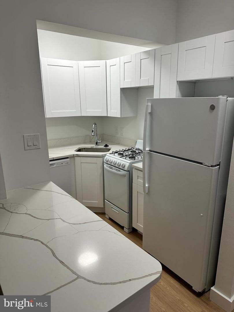 1727 Massachusetts Avenue NW #108 photo 20