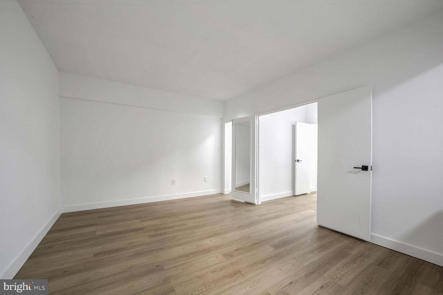 1727 Massachusetts Avenue NW #108 photo 9