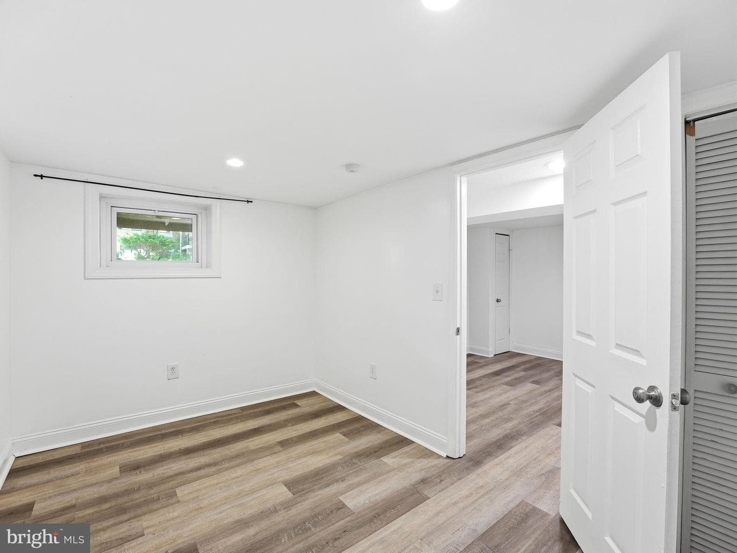 508 Kenyon Street NW photo 24