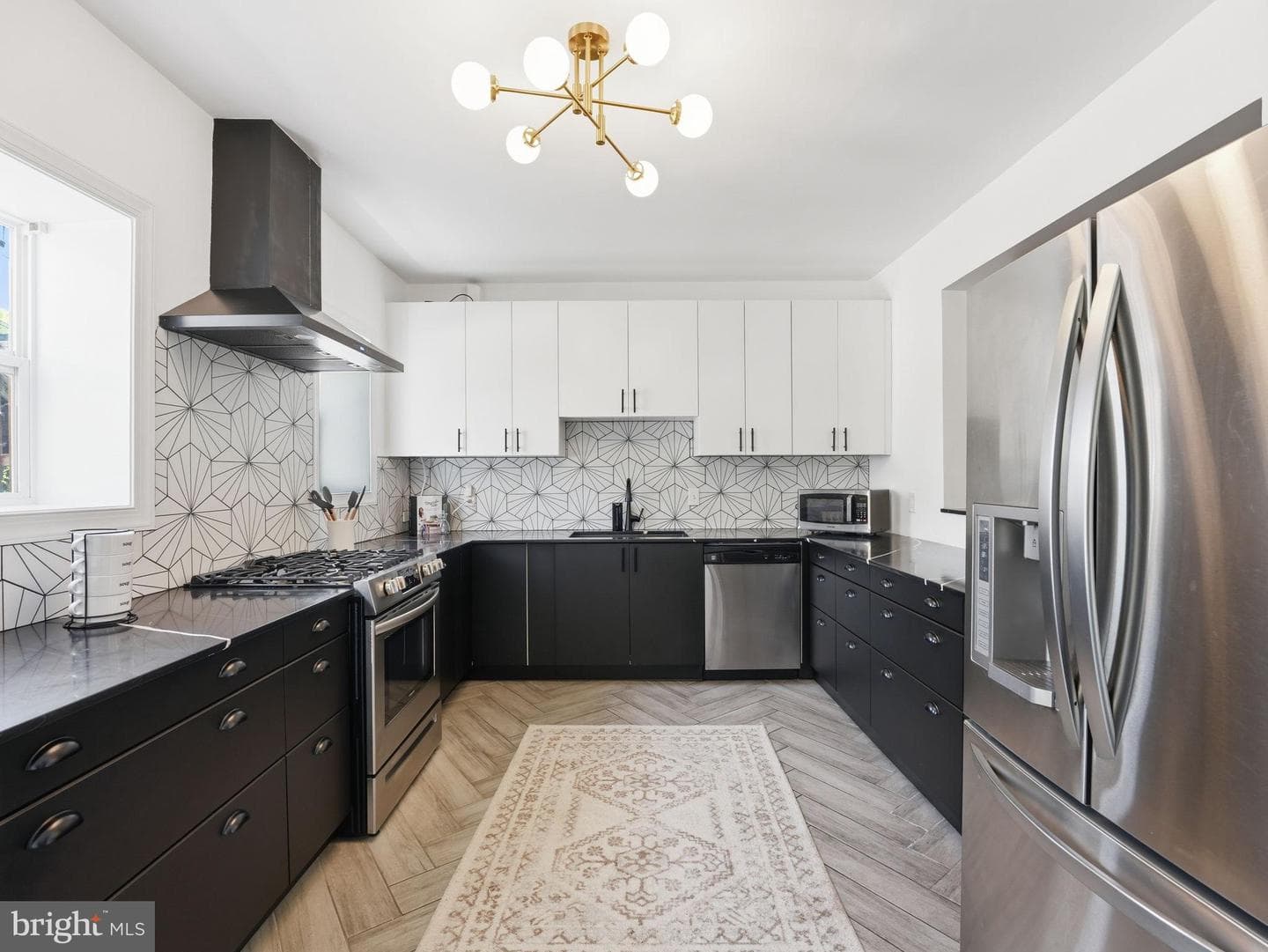 508 Kenyon Street NW photo 3