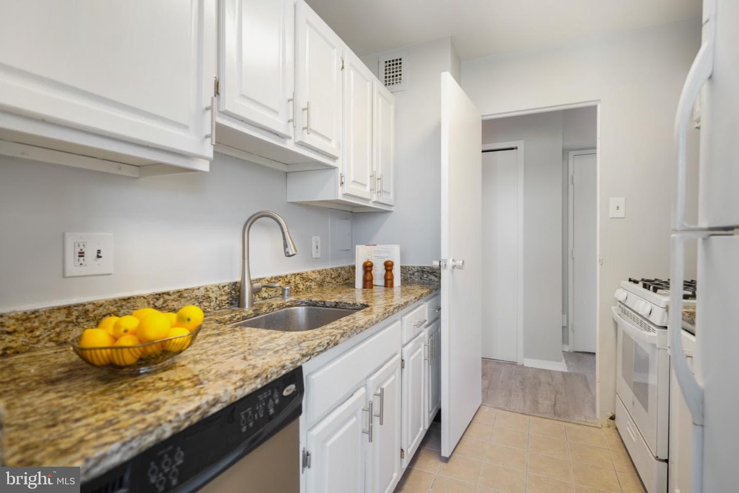 5410 Connecticut Avenue NW #804 photo 13