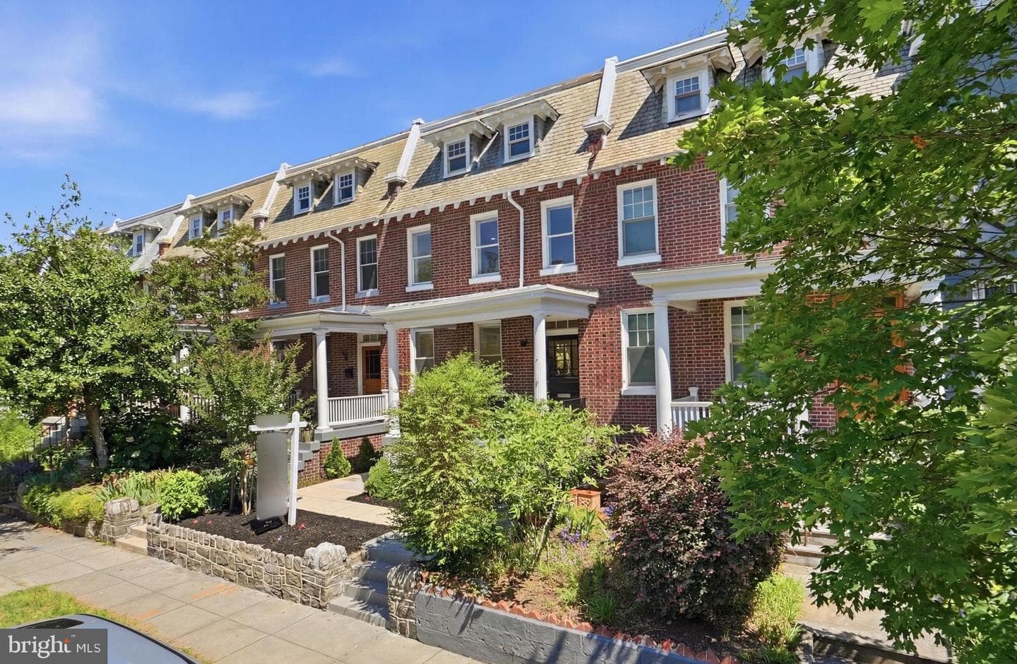 634 Lexington Place NE, Washington