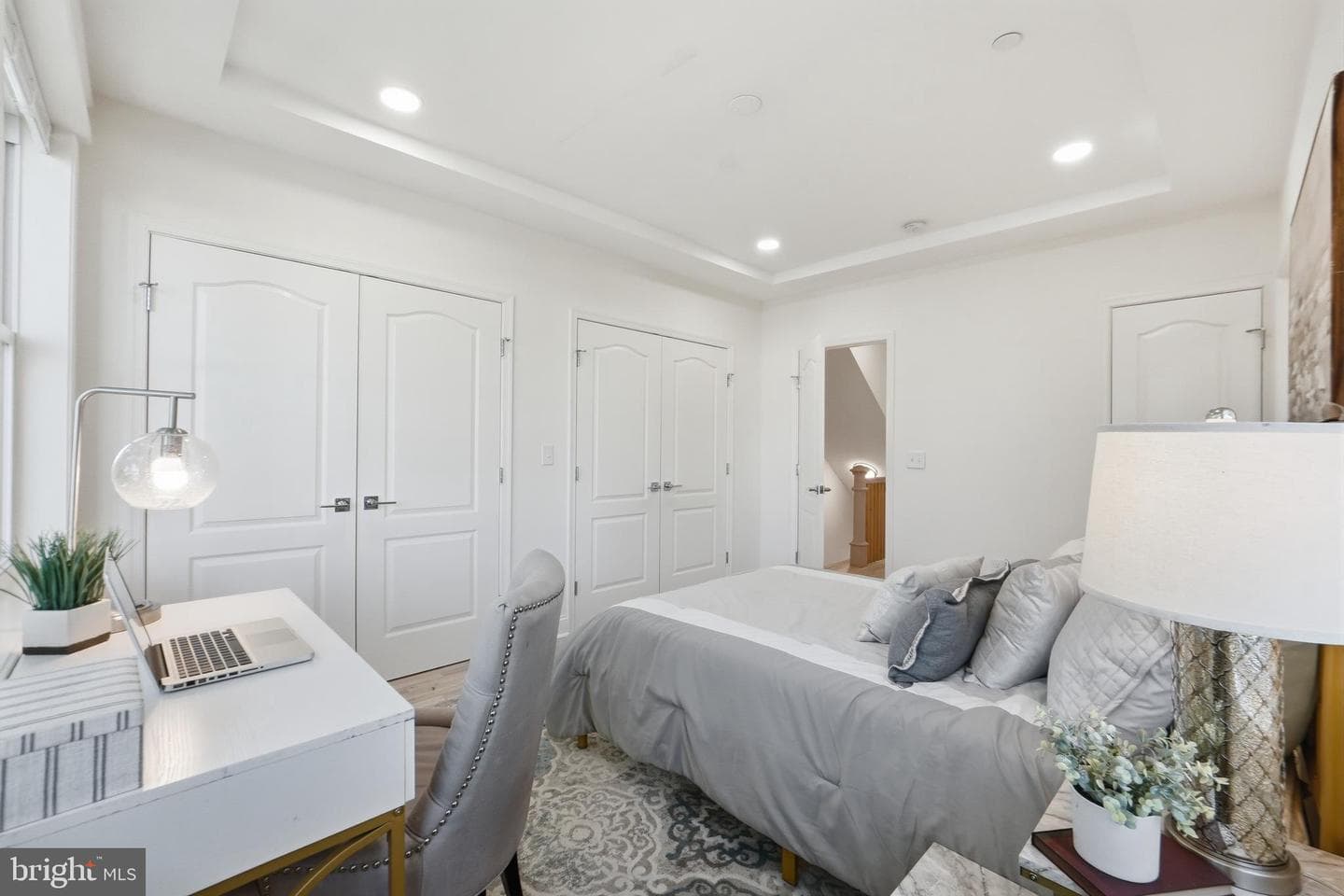 634 Lexington Place NE photo 18