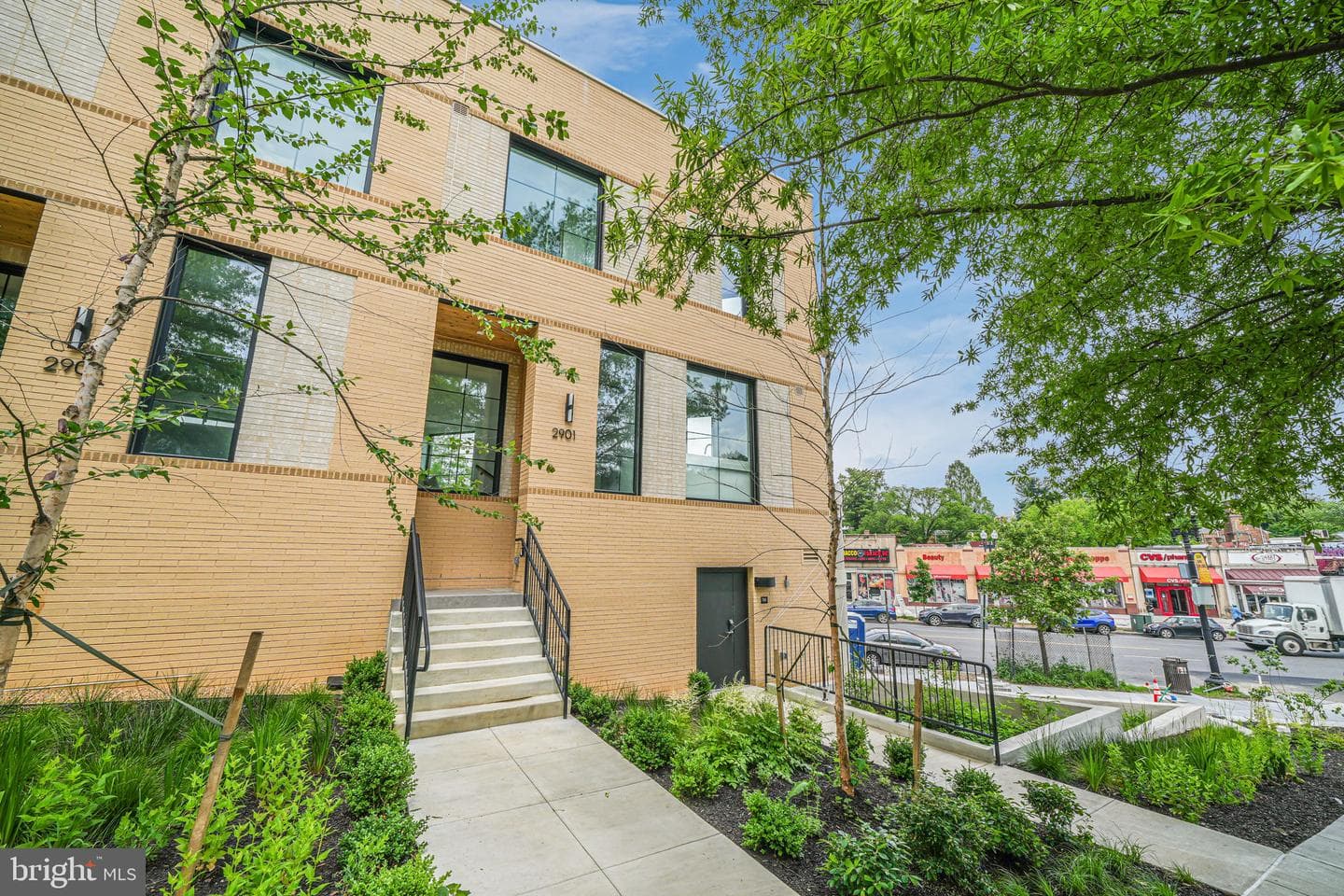 2901 Newark St NW photo 2