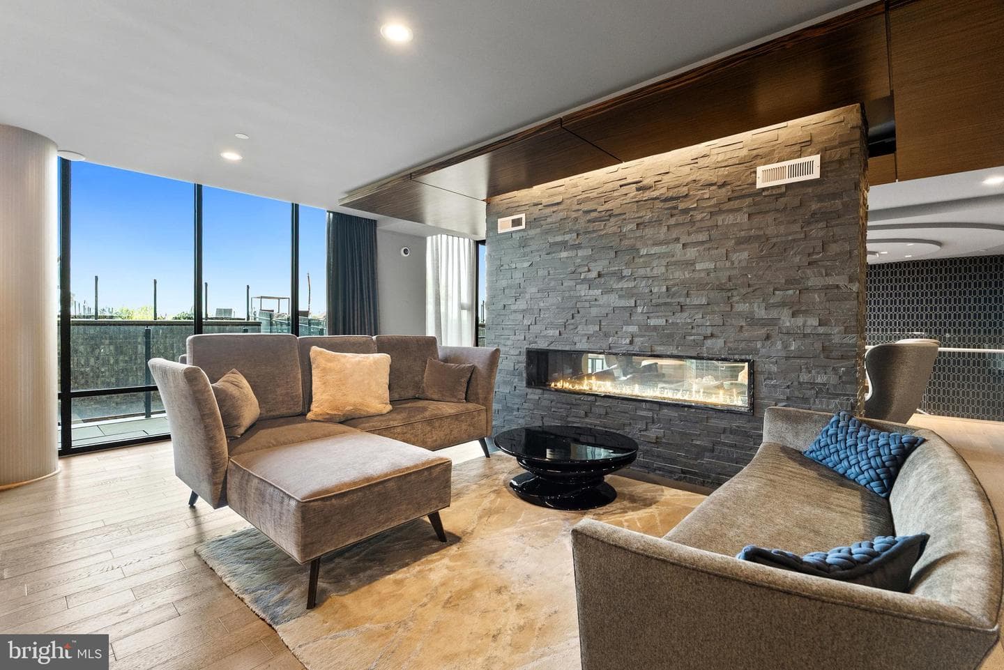45 Sutton Square SW #ph08 photo 20