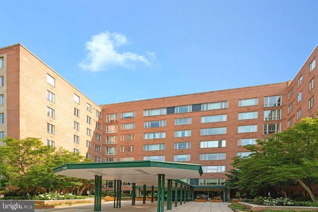 4301 Massachusetts Avenue NW #2006, Washington