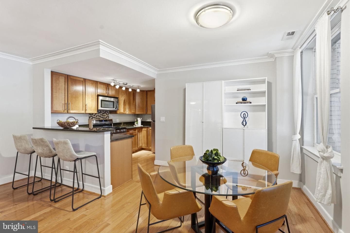 14 S Street NE #201 photo 6