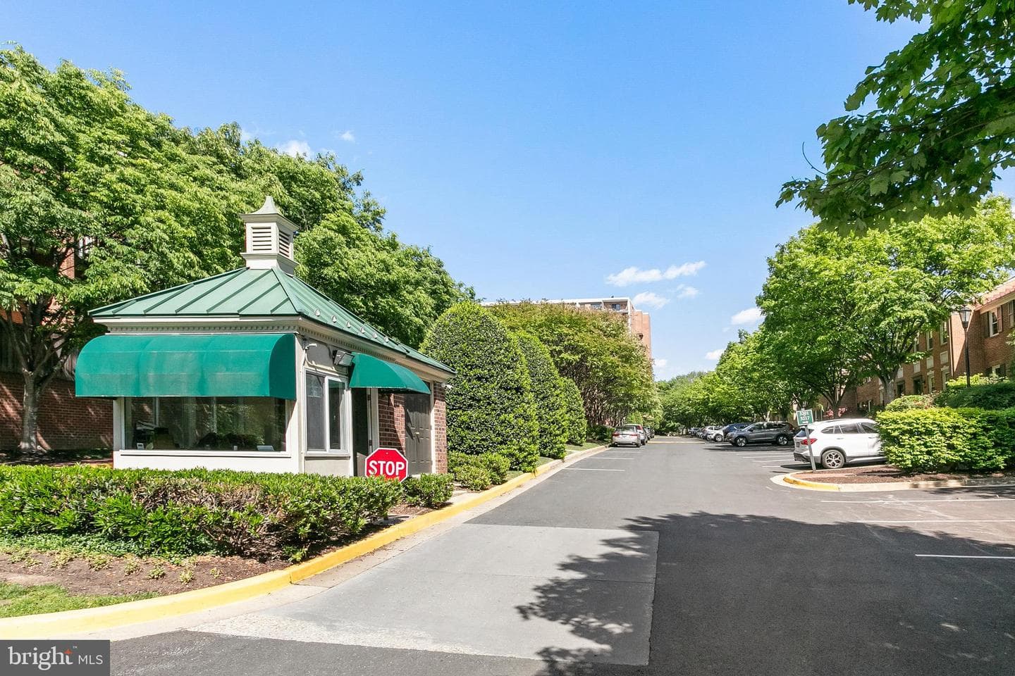 3295 Sutton Place NW #d photo 23