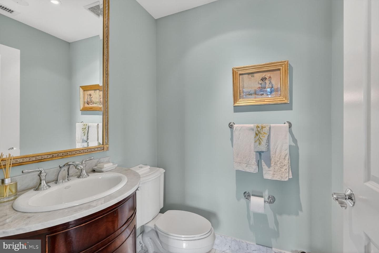2425 L Street NW #939 photo 20
