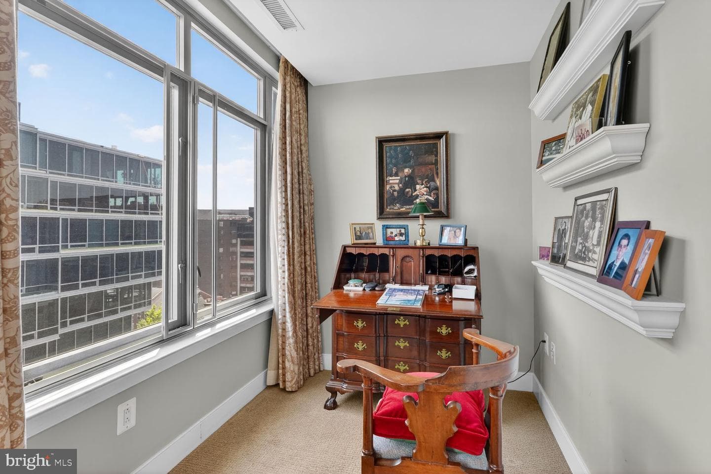 2425 L Street NW #939 photo 38