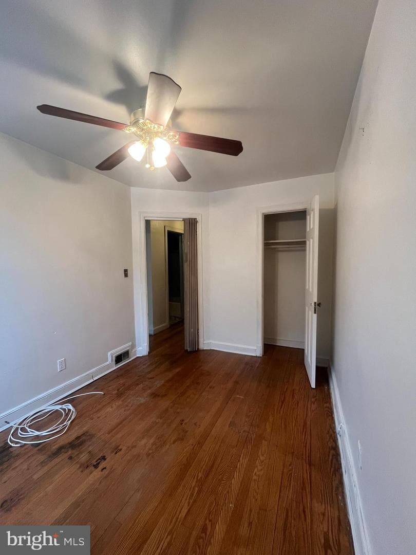 28 Hawaii Avenue NE photo 8