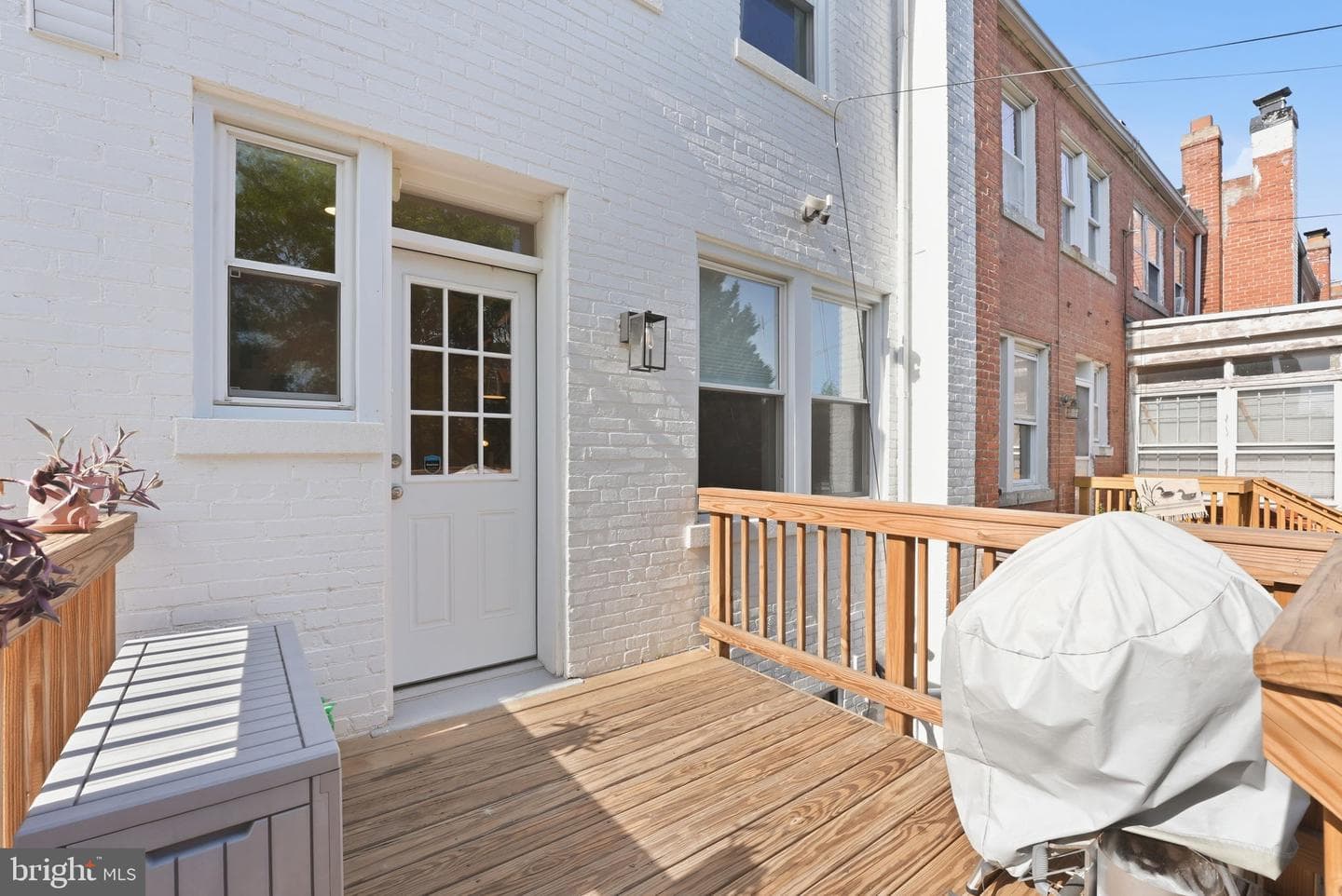 52 Hamilton Street NW photo 27