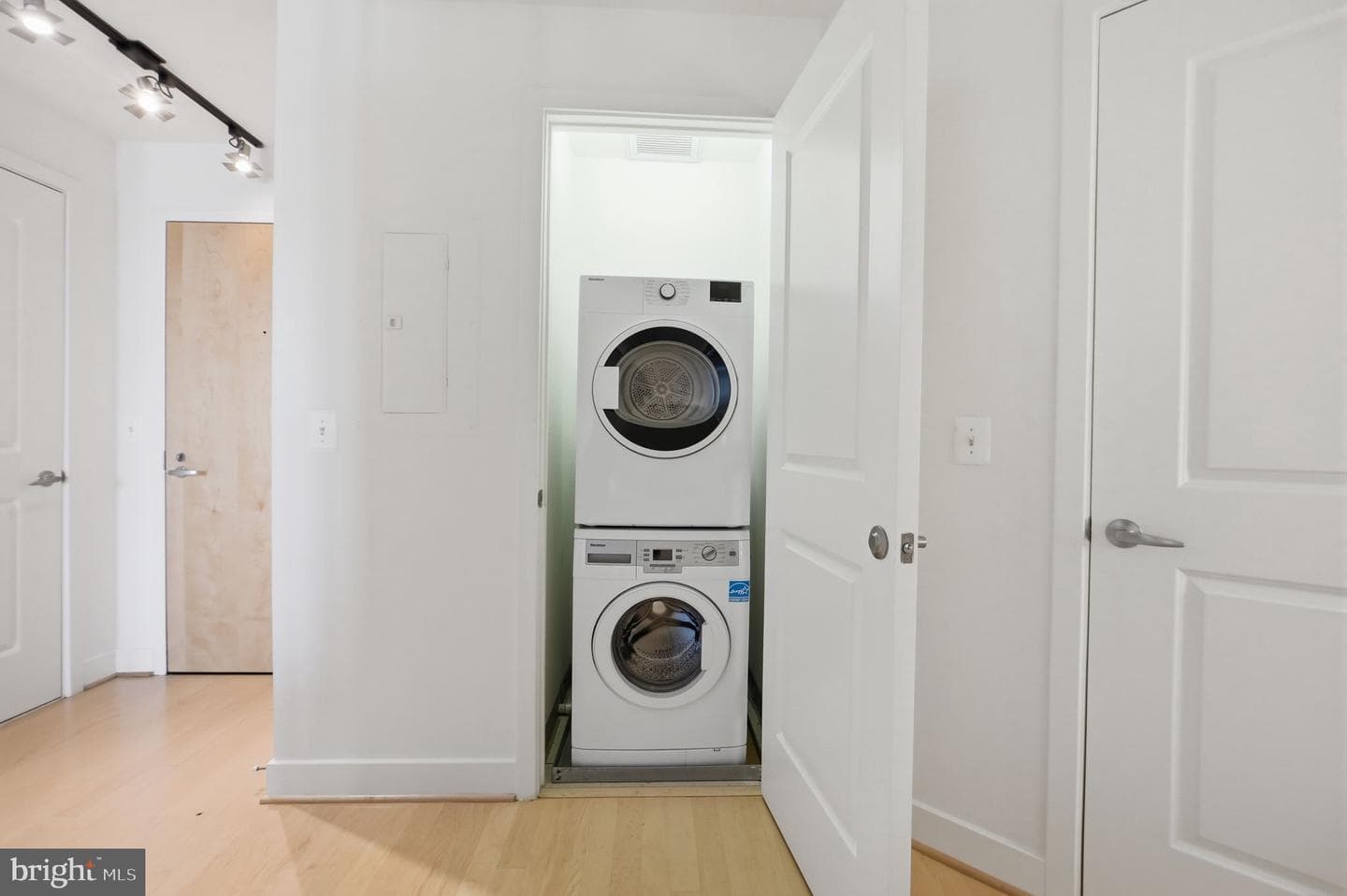 2125 14th Street NW #721 photo 17