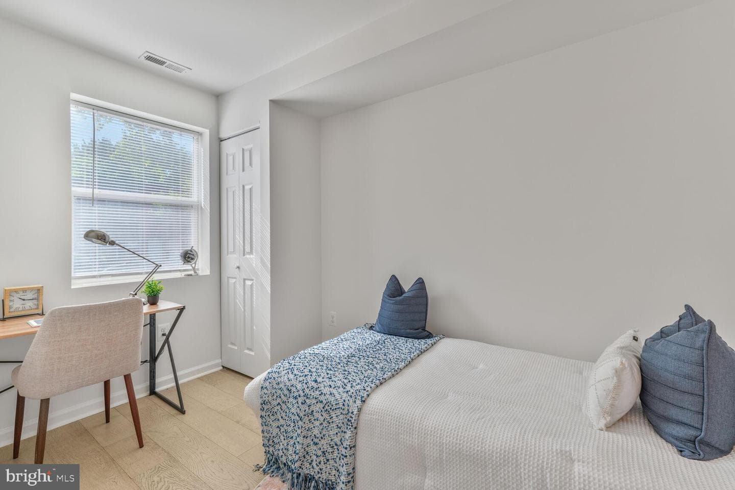 1268 16th Street NE photo 9