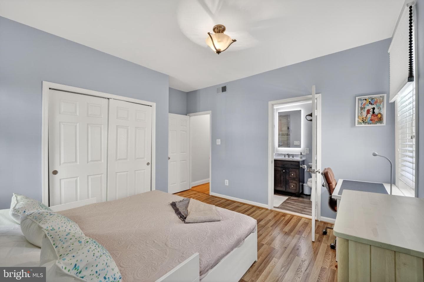 719 5th Street NE #3 photo 23