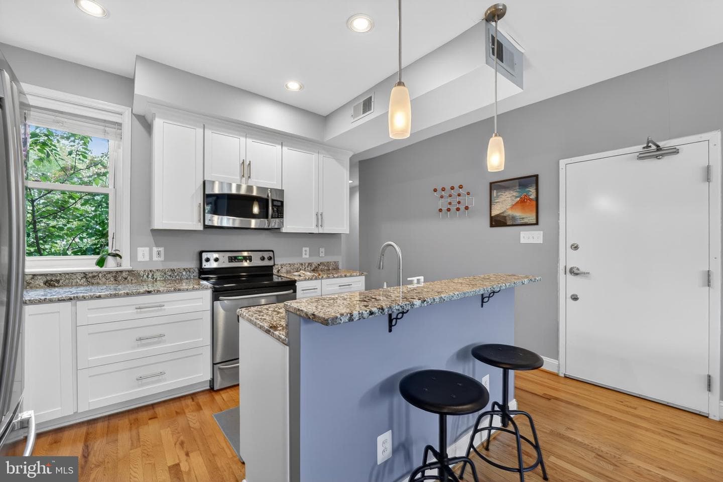 719 5th Street NE #3 photo 7