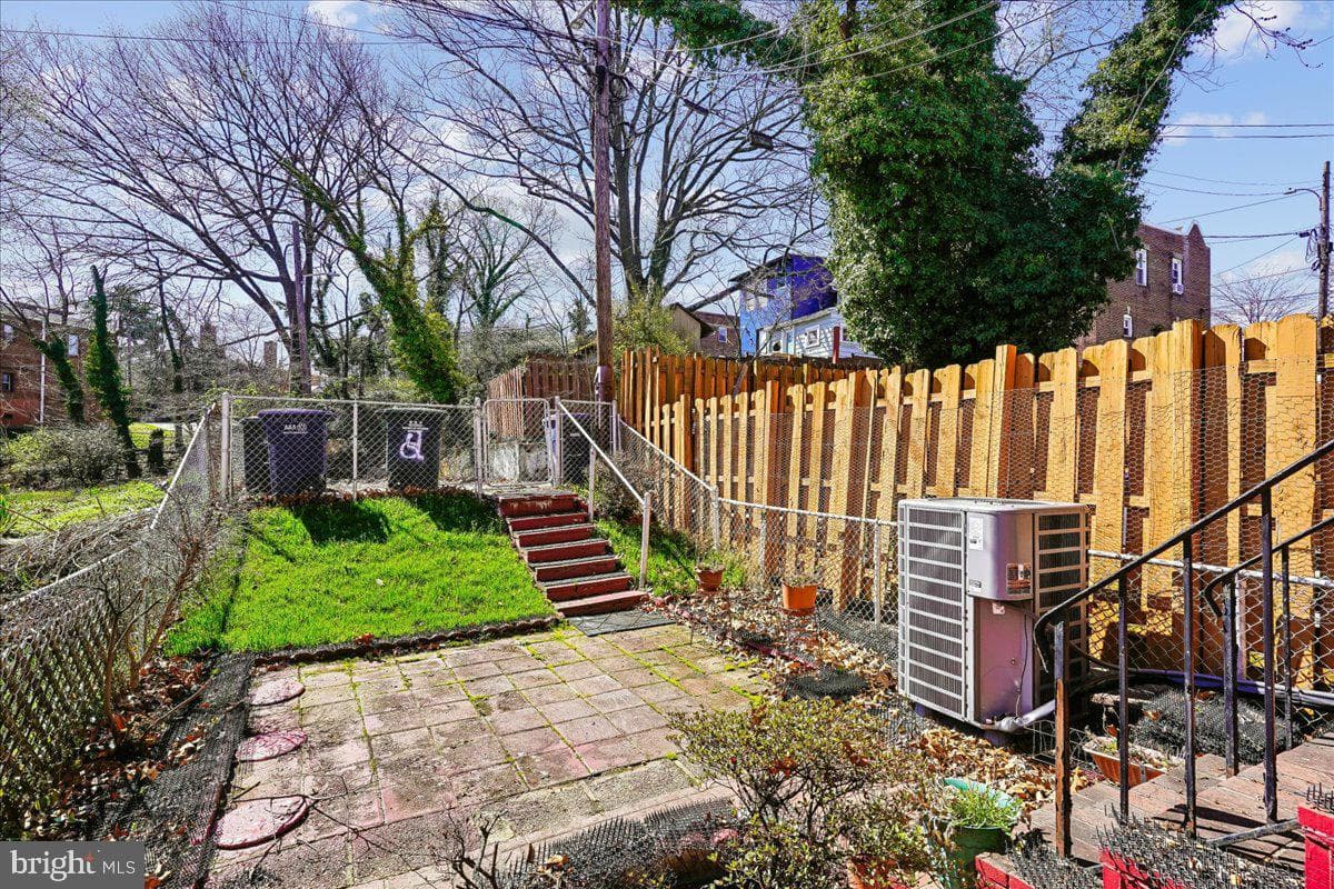 1441 Bangor Street SE photo 29