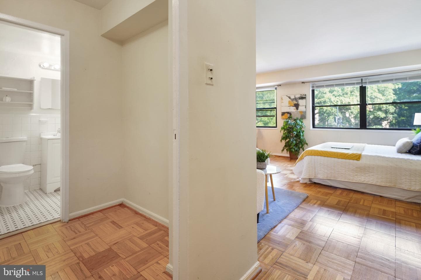 1801 Clydesdale Place NW #518 photo 3