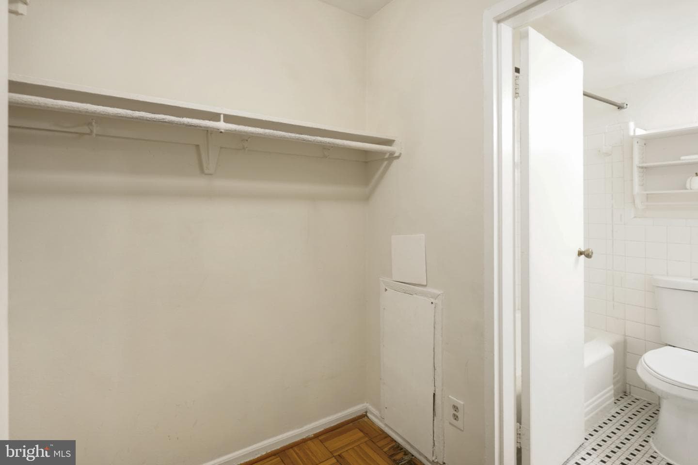 1801 Clydesdale Place NW #518 photo 8