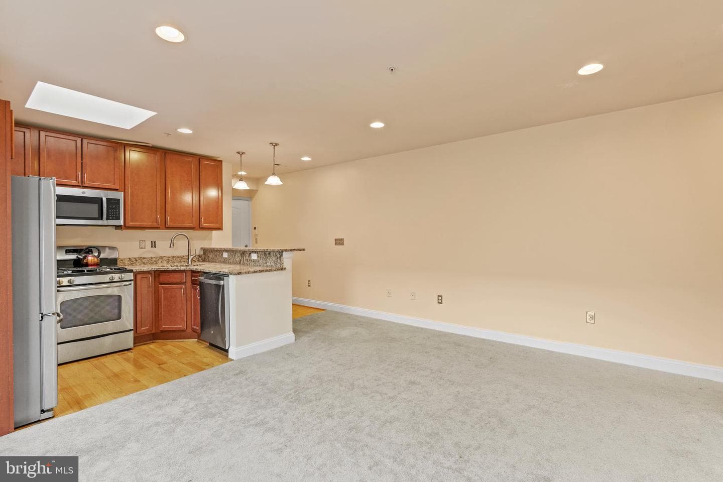 922 Madison Street NW #304 photo 5