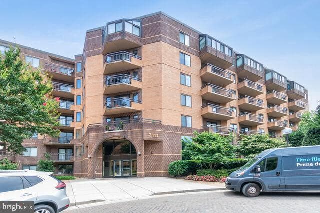 2111 Wisconsin Avenue NW #411, Washington