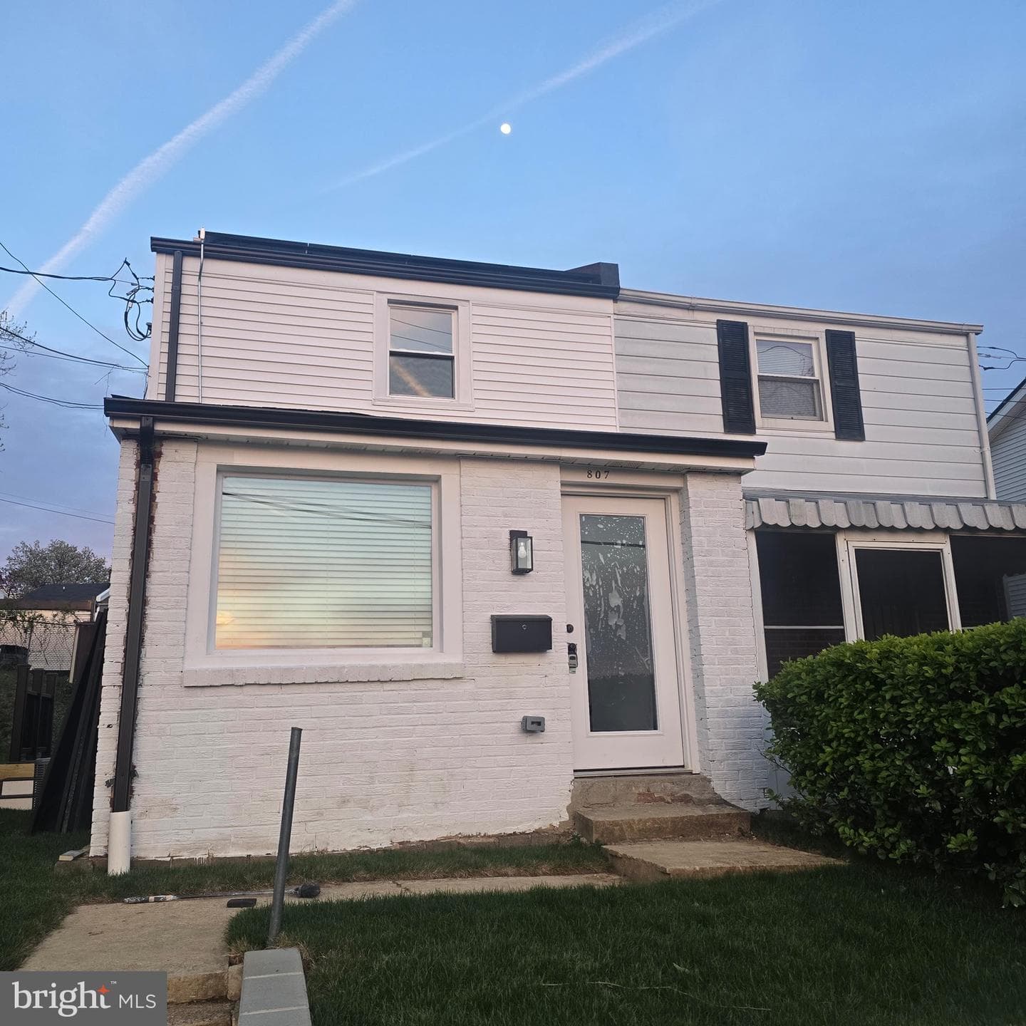 807 50th Place NE, Washington