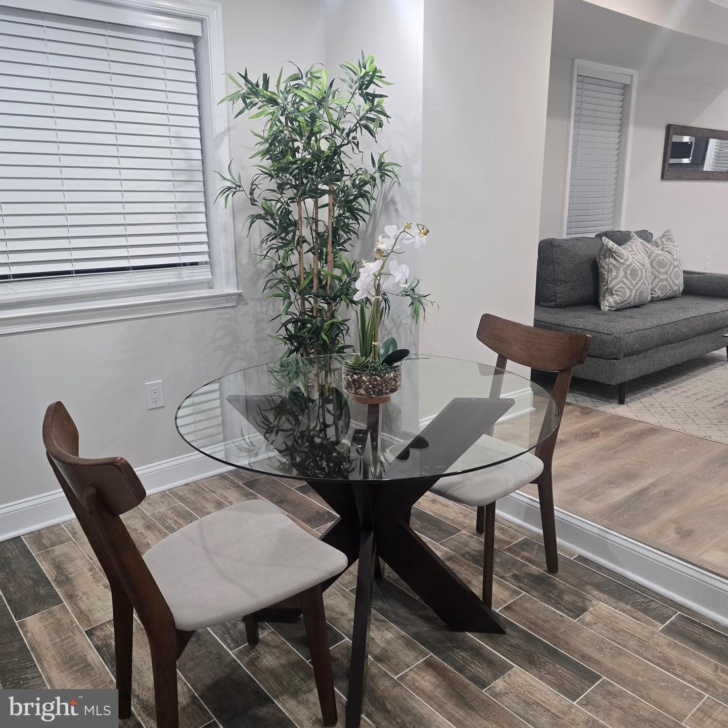 807 50th Place NE, Washington