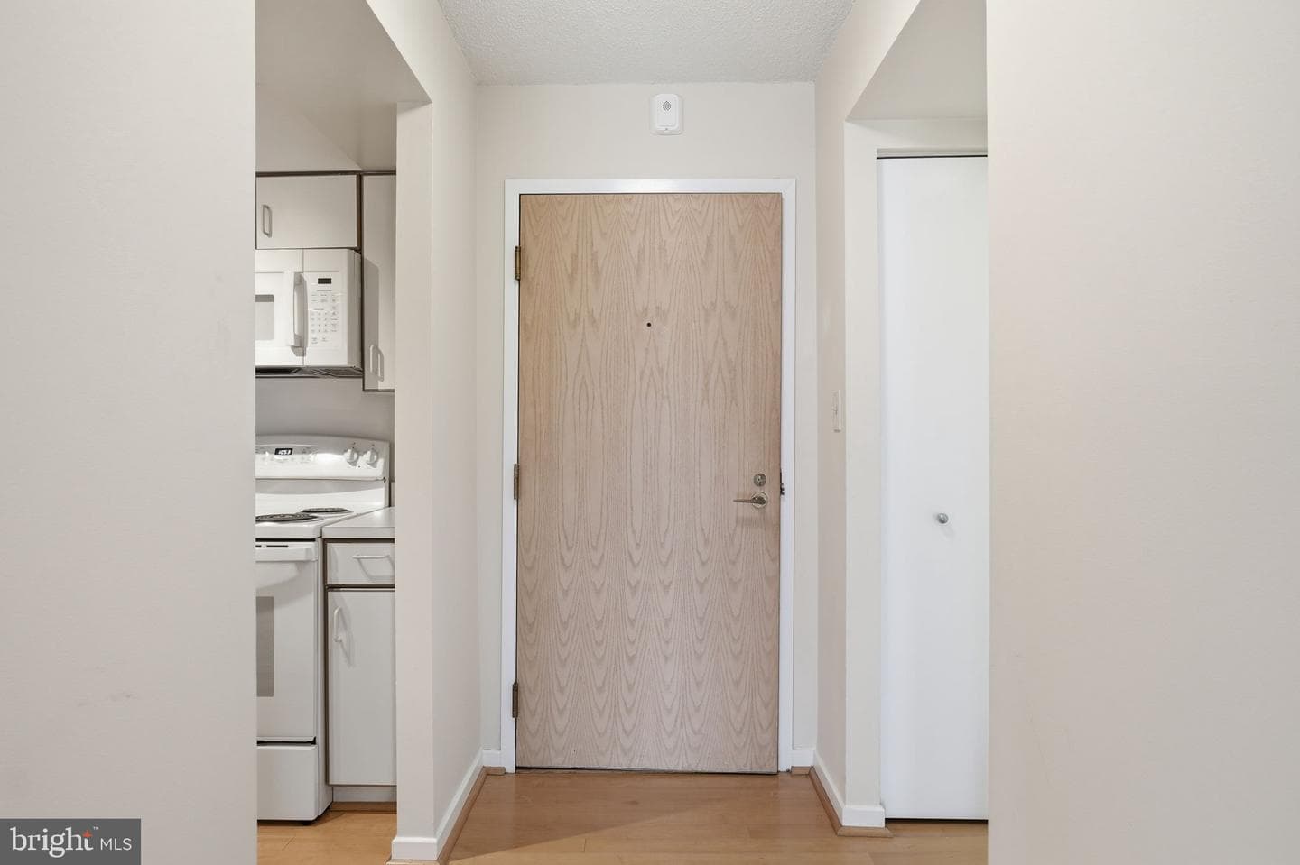 2111 Wisconsin Avenue NW #620 photo 3