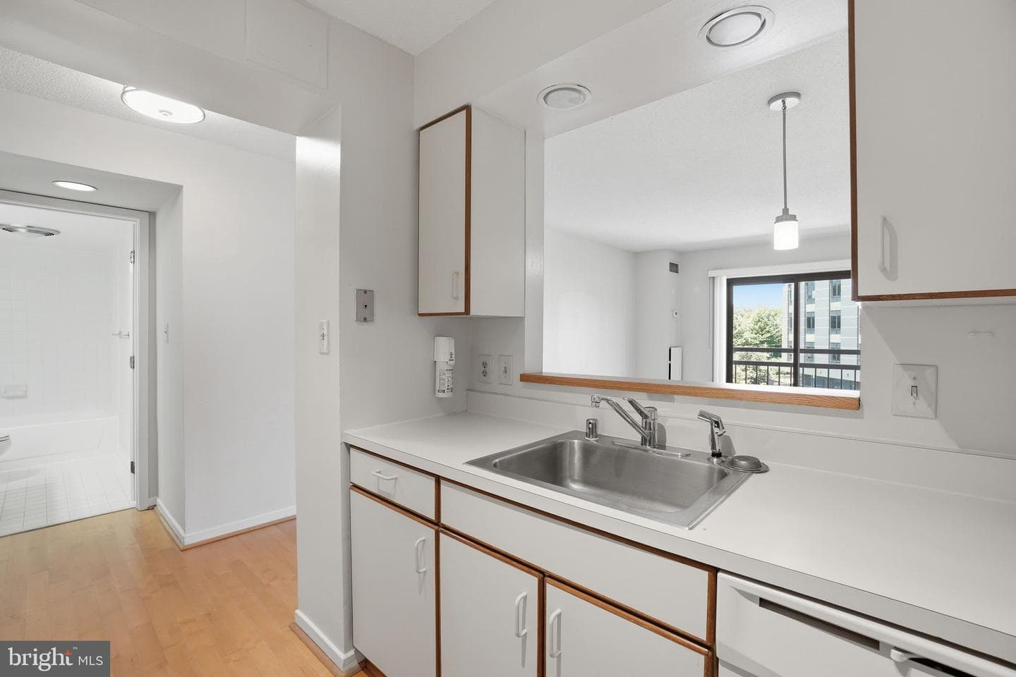 2111 Wisconsin Avenue NW #620 photo 7