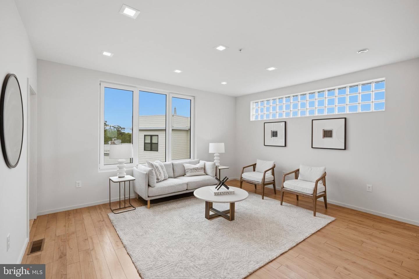 523 Montana Avenue NE #525a photo 13