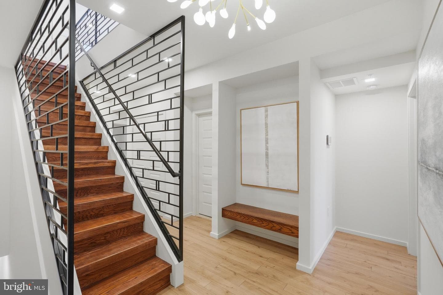 523 Montana Avenue NE #525a photo 23