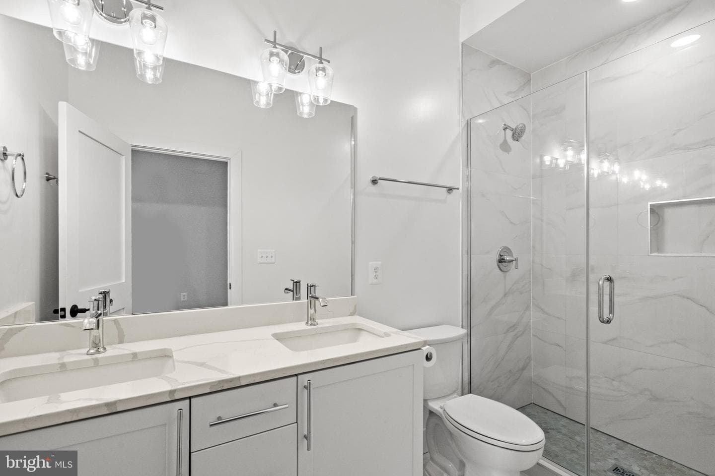 1130 Penn Street NE #6 photo 13