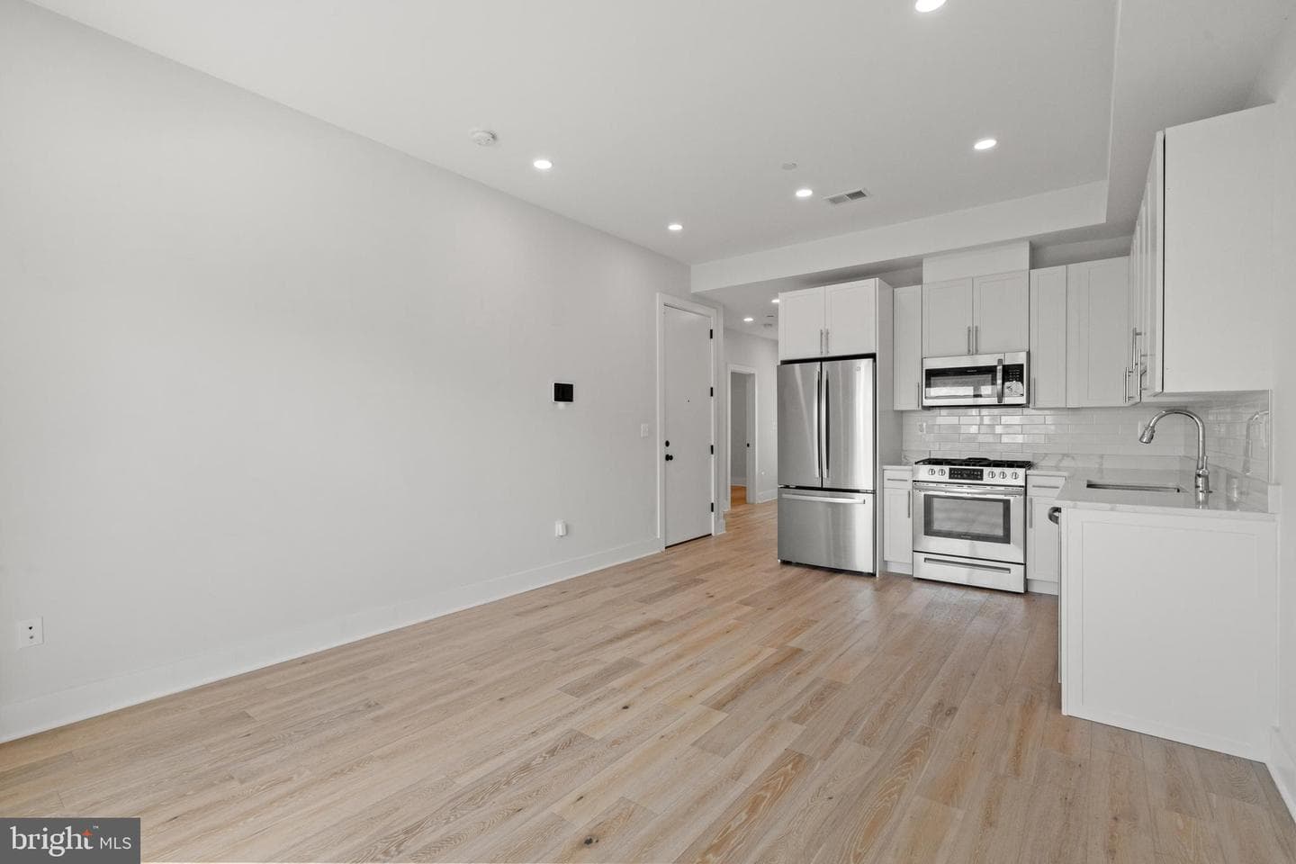 1130 Penn Street NE #6 photo 5