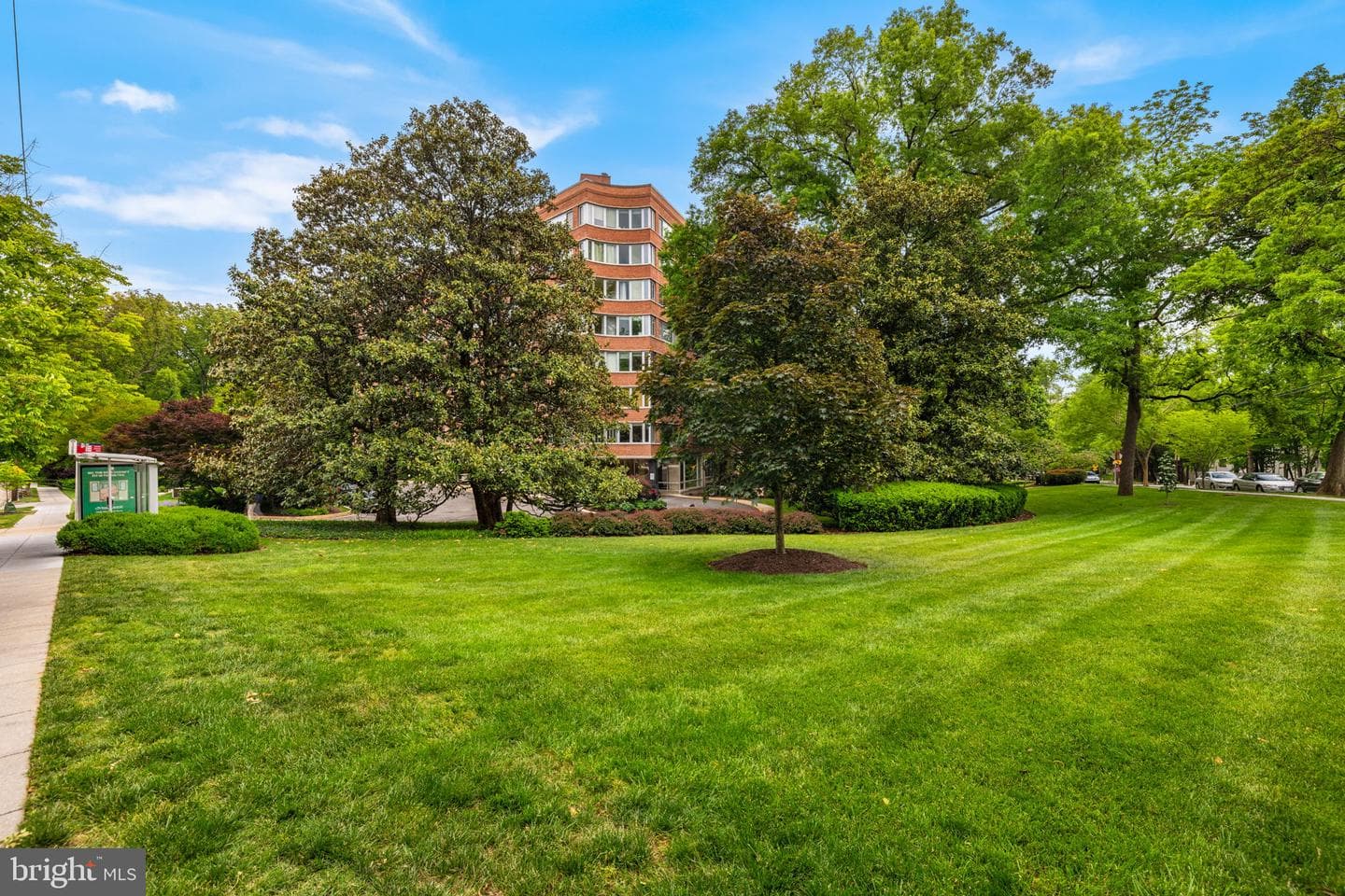 4200 Cathedral Avenue NW #901 photo 35