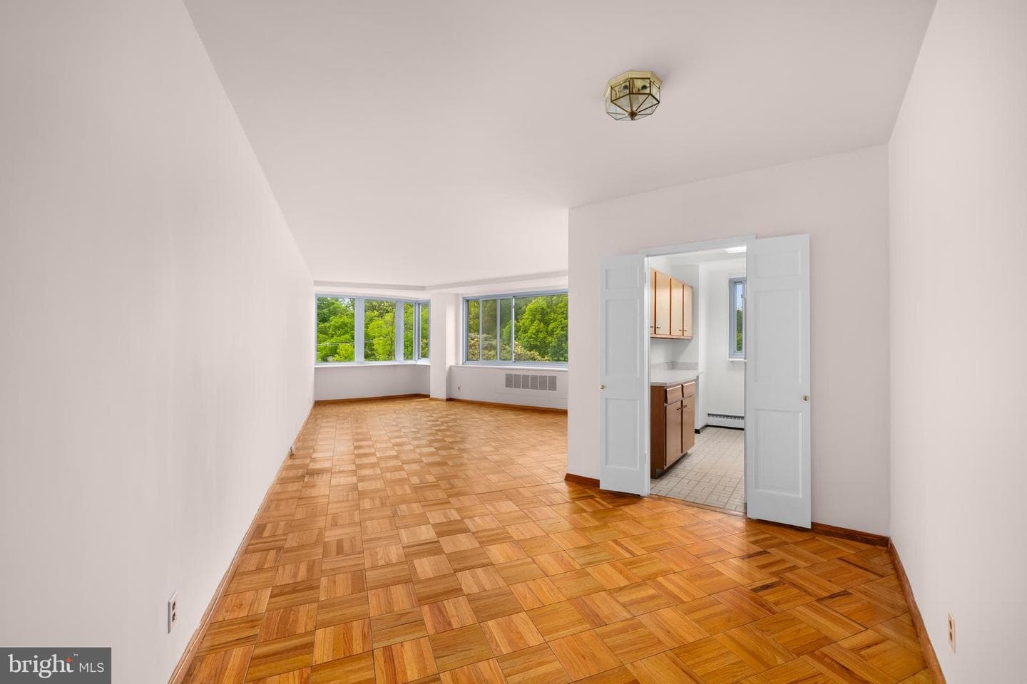 4200 Cathedral Avenue NW #901 photo 5