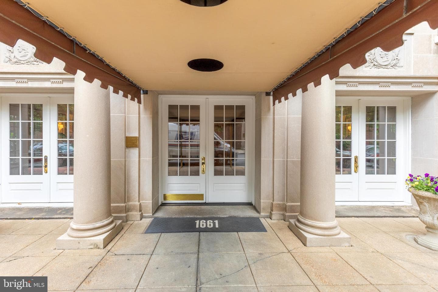 1661 Crescent Place NW #306, Washington