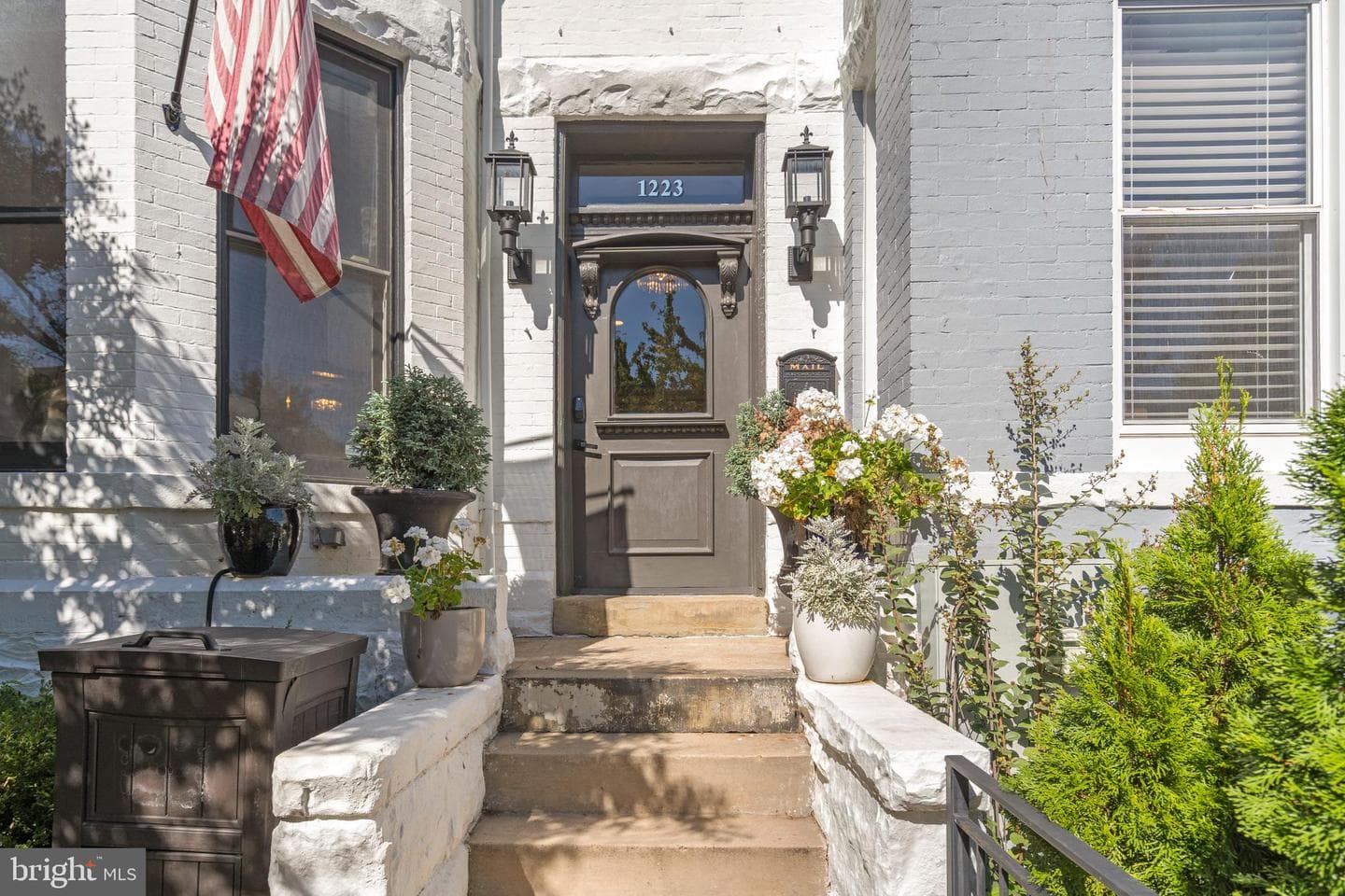 1223 Fairmont Street NW photo 3