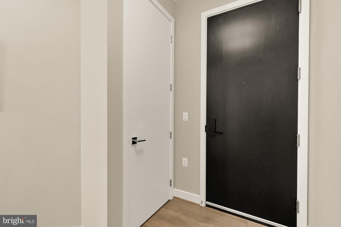 646 H Street NE #503 photo 23
