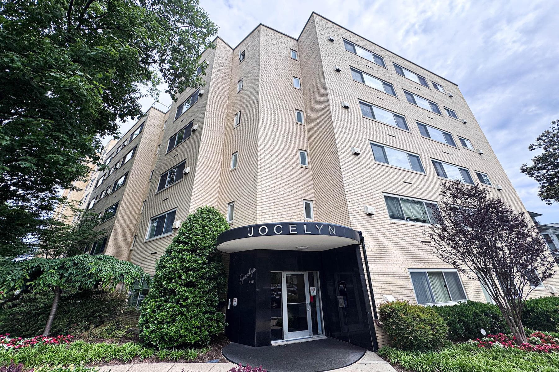 5315 Connecticut Avenue NW #310, Washington