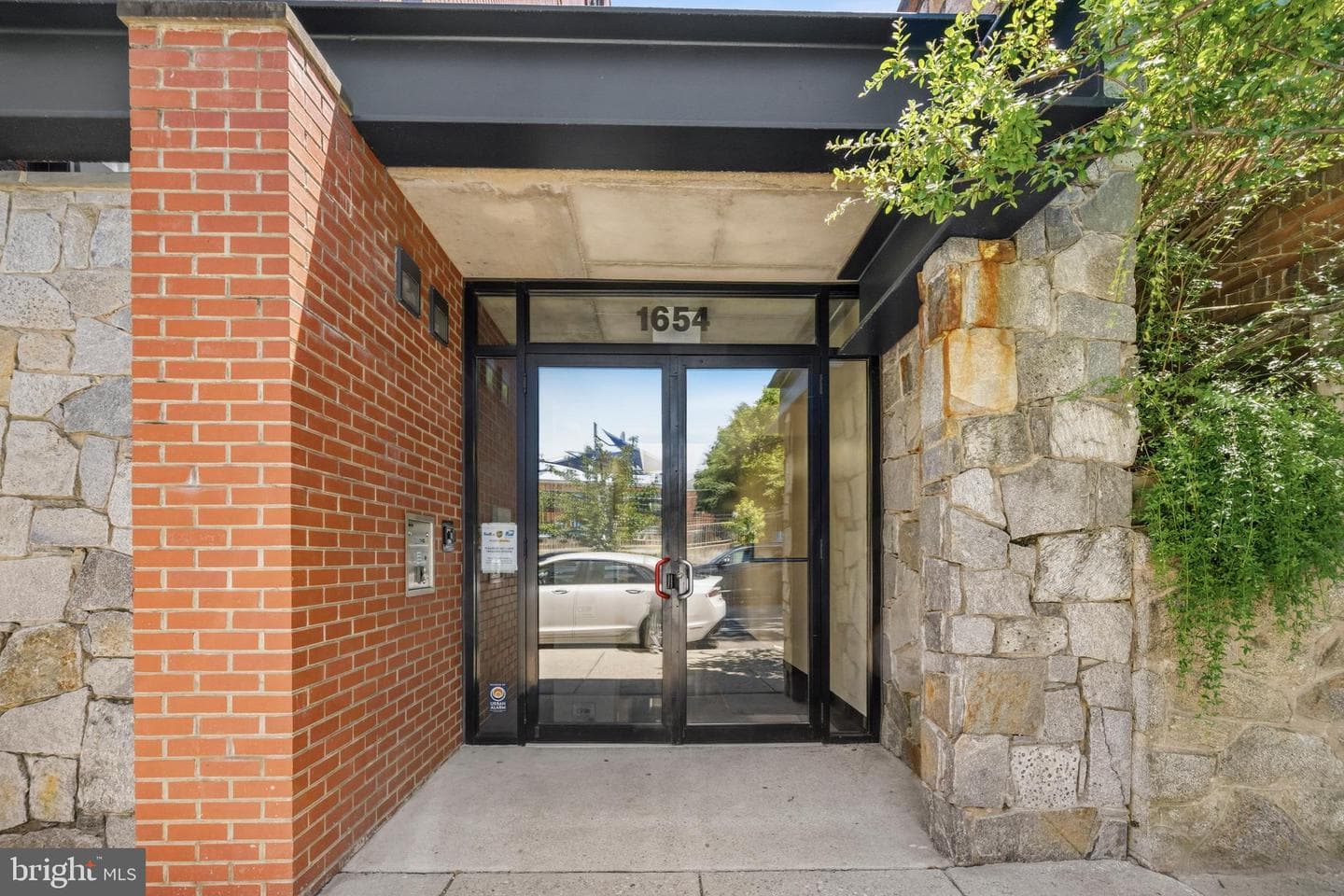 1654 Euclid Street NW #205 photo 25