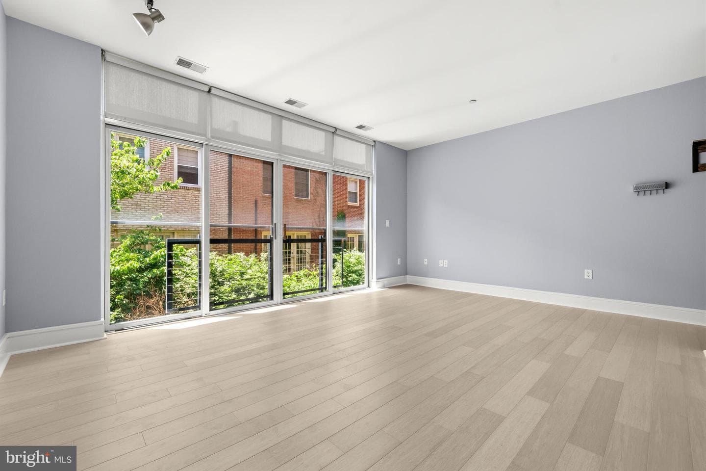 1654 Euclid Street NW #205 photo 7