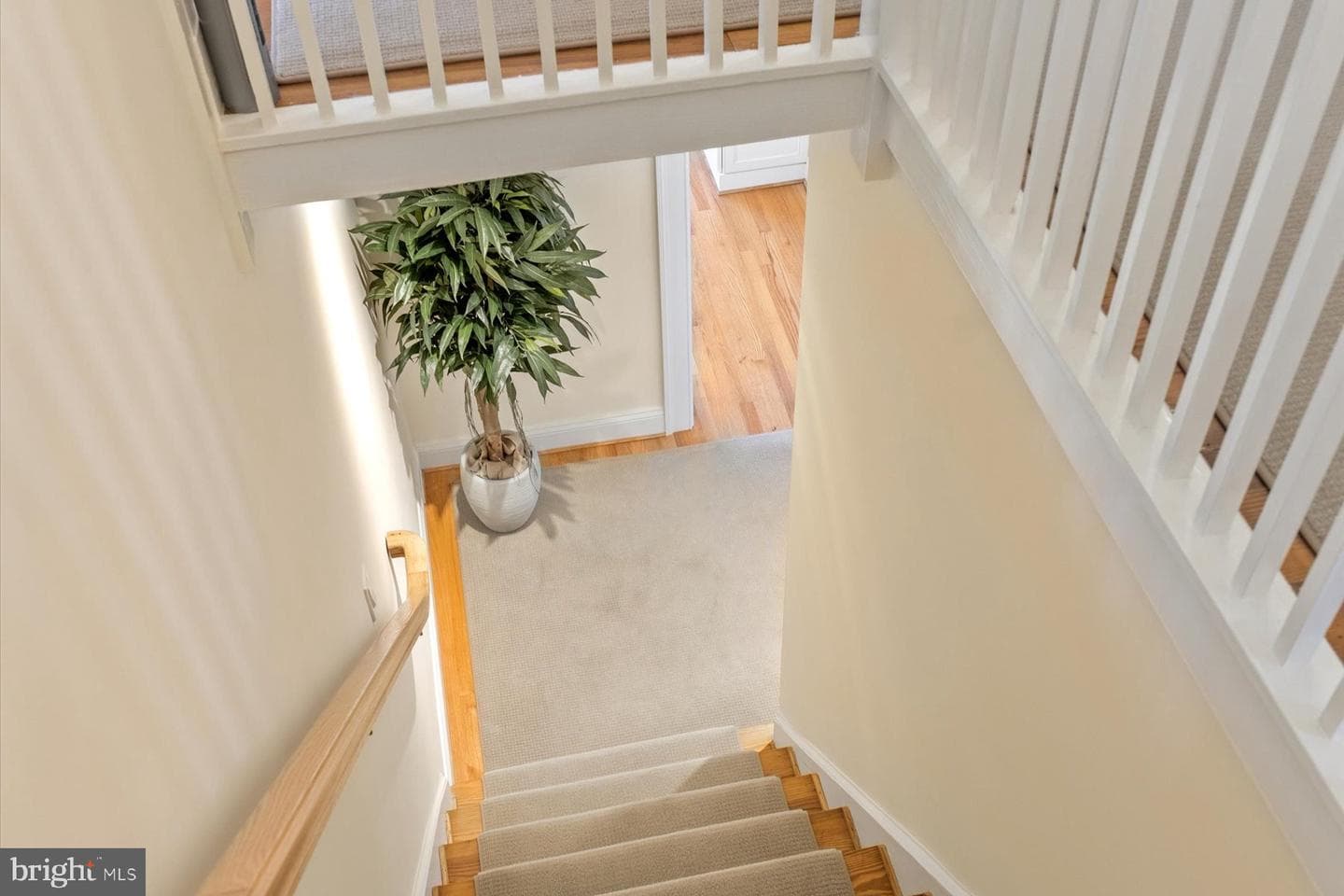 1706 Surrey Lane NW photo 38