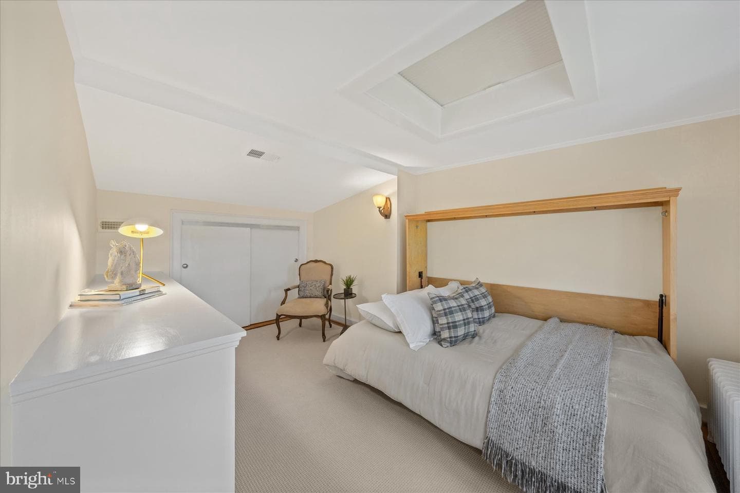 1706 Surrey Lane NW photo 40